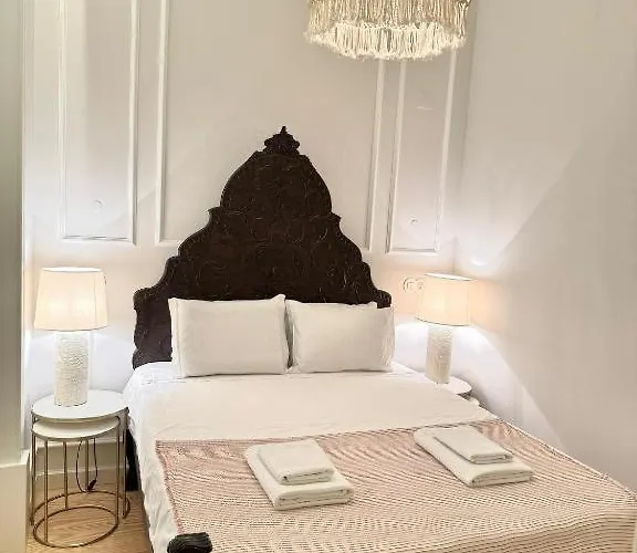Quarto Com Banheiro No Coracao De Lisboa